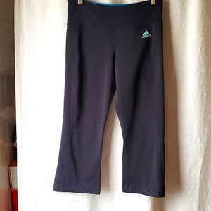 Adidas cropped flare leggings Black Small